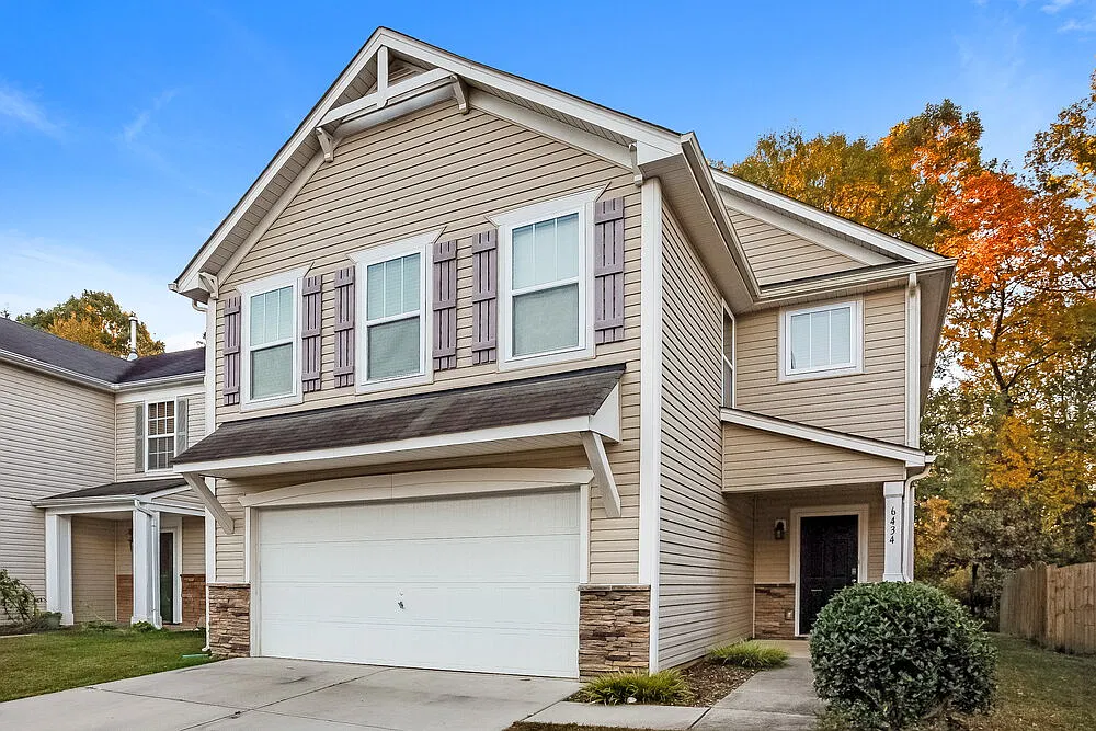 3 bed, 2.5 bath, 2008 sqft, $2,040 — Photo 4