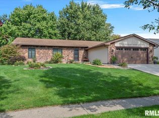 8013 Hunt Rd, Springfield, IL 62712