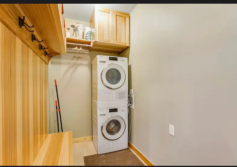 mud room/utility room