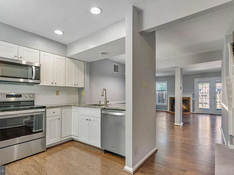 2522 S Arlington Mill Dr #D-4 — Photo 8