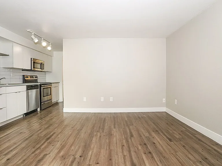 2441 S. York St. — Photo 39