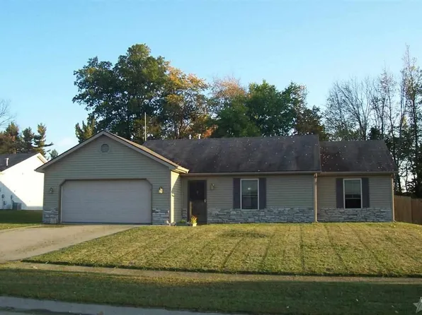 711 Cora Ln, Fremont, IN 46737