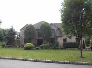 2 Olympia Ct, Montville, NJ 07045