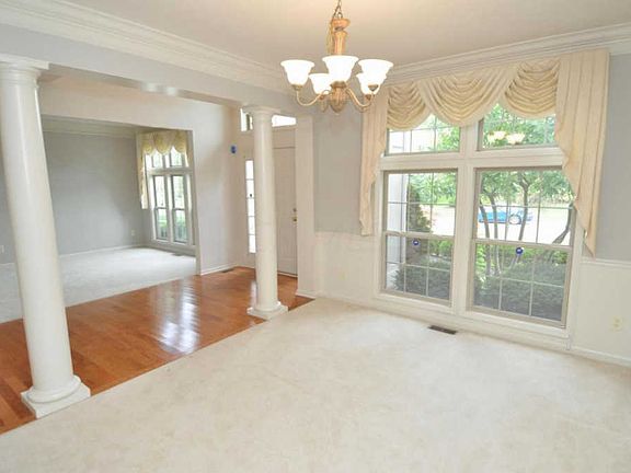 5th image of 5394 Anacala Ct