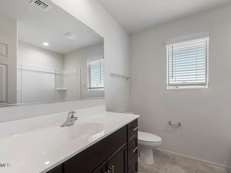 2428 S 246th Ln — Photo 9
