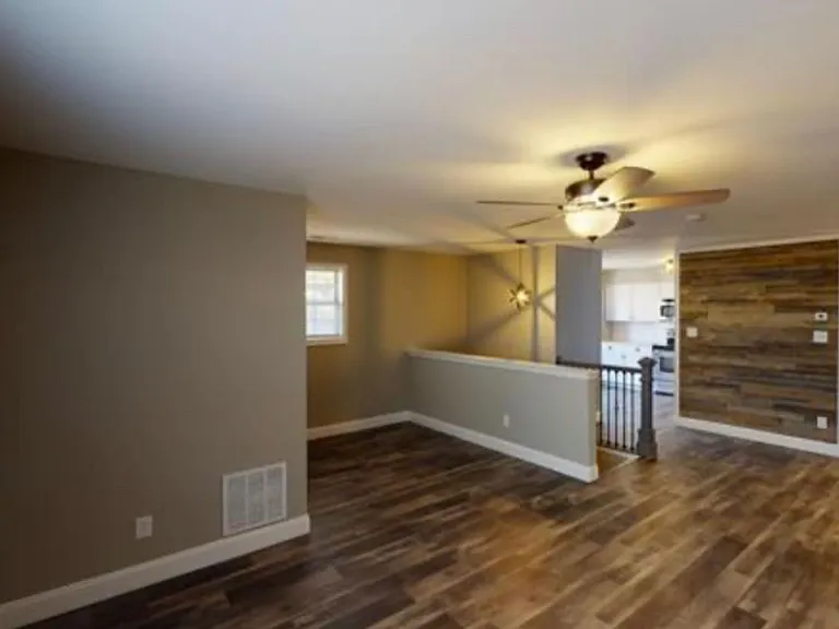 750 E Fishers Creek Rd — Photo 5