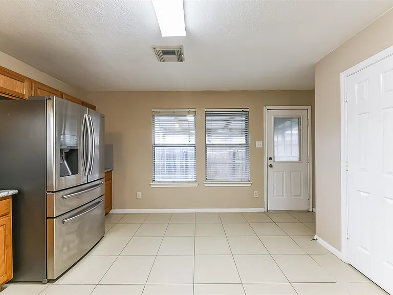 8322 Kingsbridge Meadow Dr — Photo 12