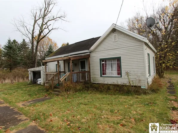 59 Pearl St, Forestville, NY 14062