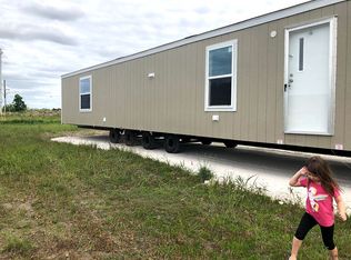 305 Bayou St, Refugio, TX 78377