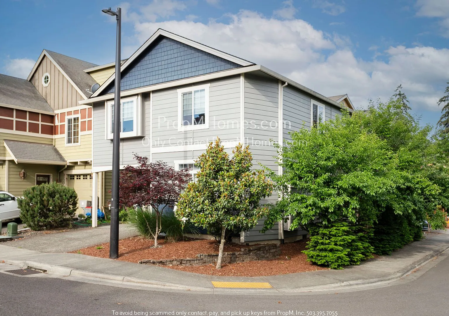 Charming 4-Bedroom Craftsman + Corner Lot at Knights Bridge Crossing! — Photo 2