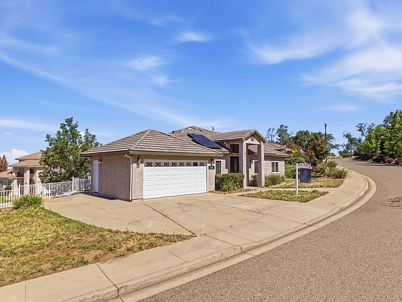 2nd image of 10587 Ridgecrest Dr