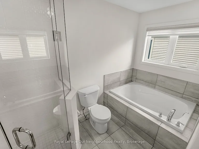 1066 Denton Dr — Photo 29