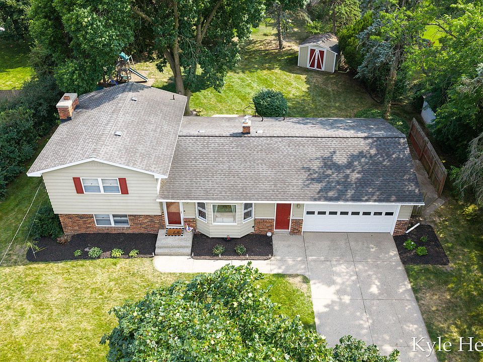 1st image of 1038 Ferris St NW