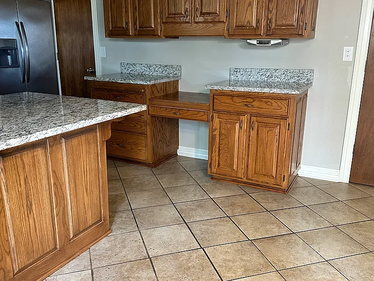 2379 E Ferguson Ave — Photo 7