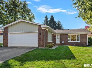 140 Nottingham Rd, Springfield, IL 62704