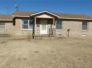 1912 N Hudson St, Altus, OK 73521