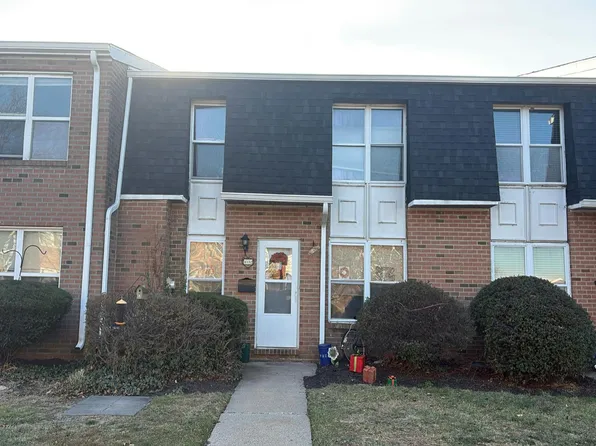 1032 Harbour Dr Unit 1032, Palmyra, NJ 08065