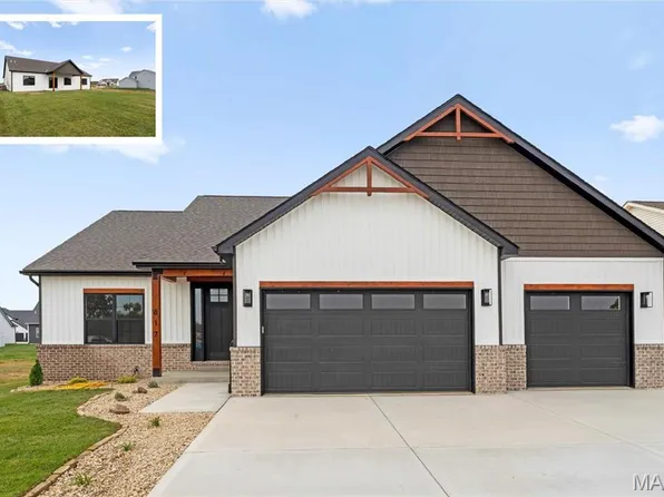 817 Golden Bell Ln, O'Fallon, IL 62269