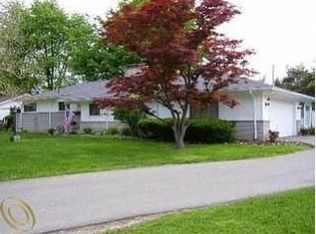 1537 Wrenwood Dr, Troy, MI 48084