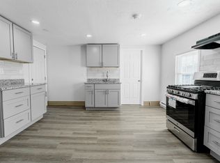 79 Oak St, Springfield, MA 01109