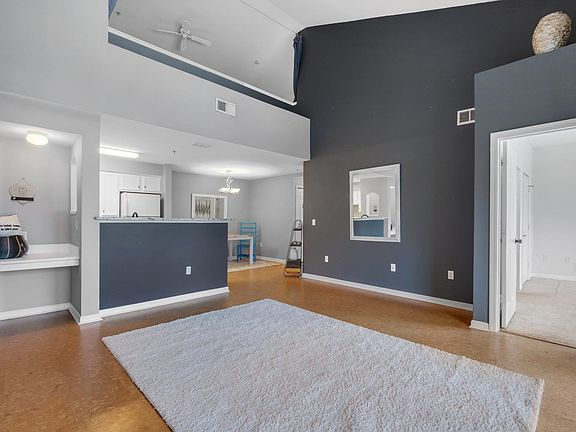 4th image of 2801 Chancellorsville Dr APT 534