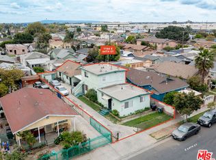 1166 E 64th St, Los Angeles, CA 90001