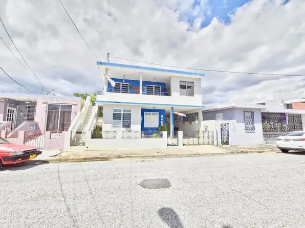 27 Calle Lus Mercedes Bo Pueblo, Coamo, PR 00769