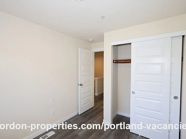 5407 SE 121st Ave — Photo 34