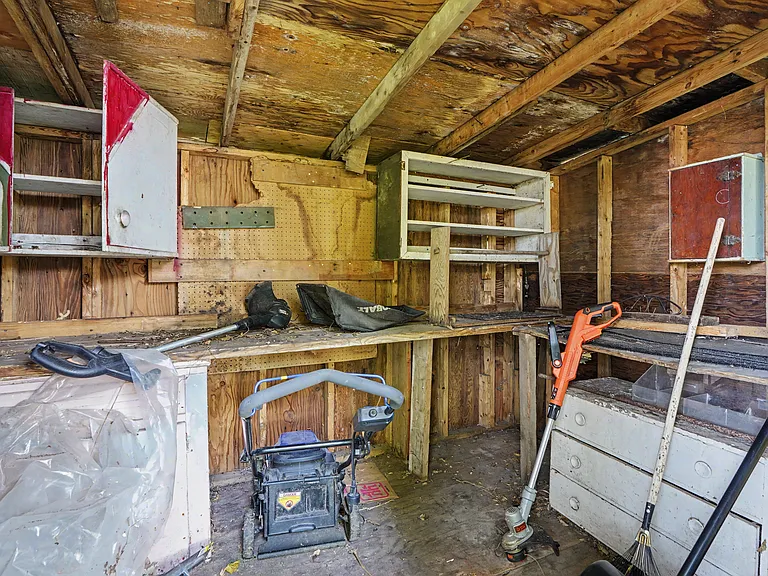 459 South St — Photo 38