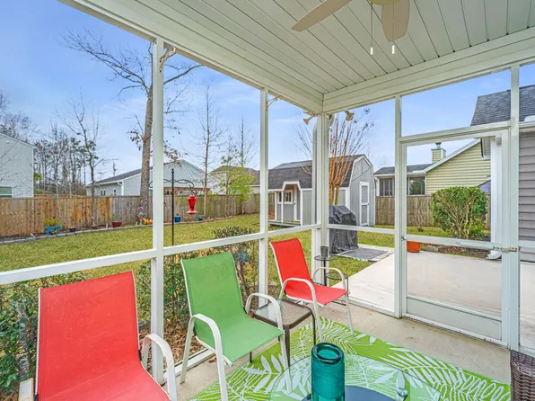 140 Satur Dr, Goose Creek, SC 29445