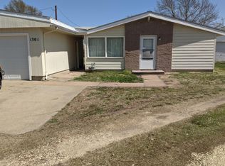 1301 Derby St, Salina, KS 67401
