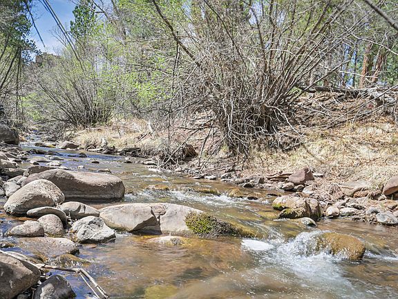 2nd image of Stonewall Meadows Rd