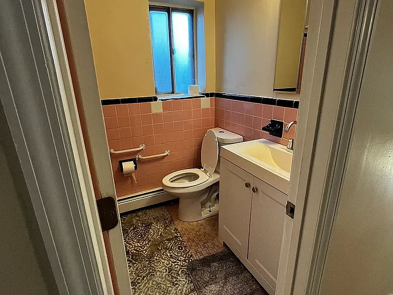 3540 Bronxwood Ave #1 — Photo 6