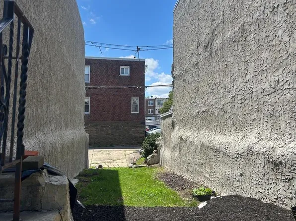 7206 Forrest Ave, Philadelphia, PA 19138