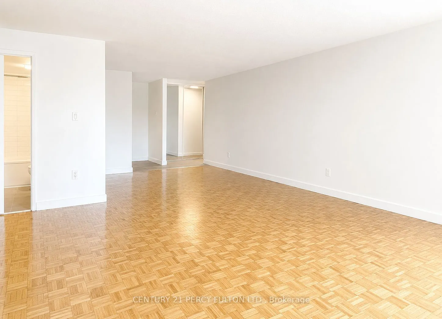 3 bed, $2,100 — Photo 2