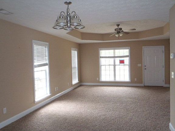 4th image of 70 Shadowridge Ln
