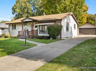 2442 Michael Ave SW, Wyoming, MI 49509