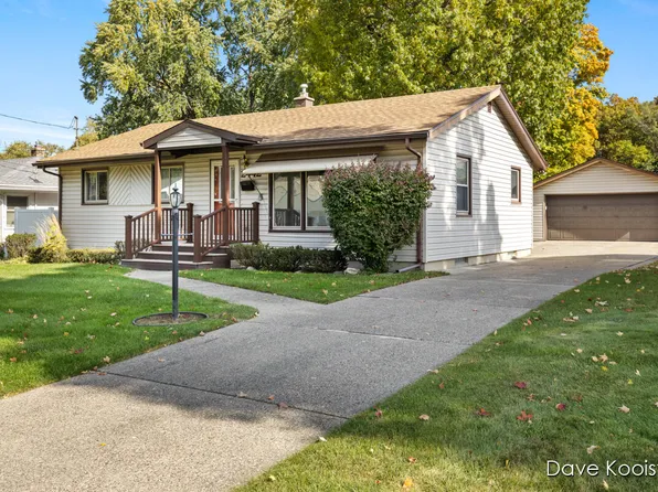 2442 Michael Ave SW, Wyoming, MI 49509