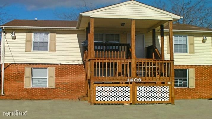 1408 norfolk apartments near ODU off campus housing pano -