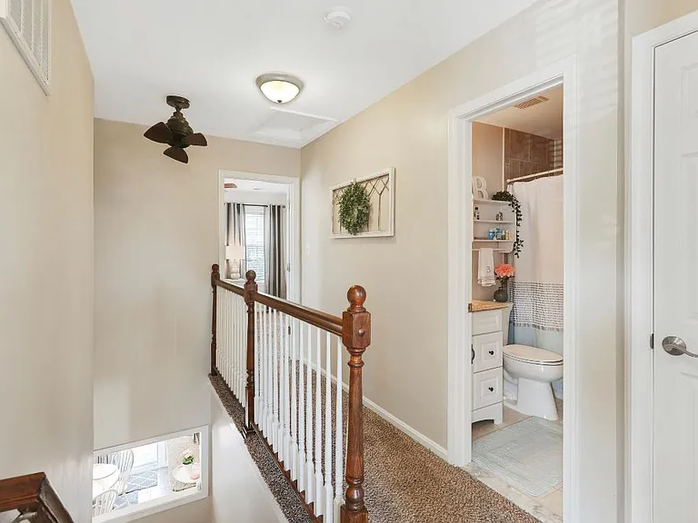 15570 Traverser Ct — Photo 14