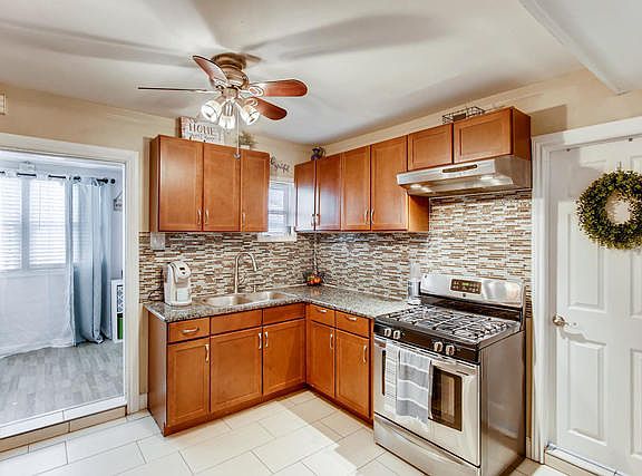 4th image of 3511 S 53rd Ave