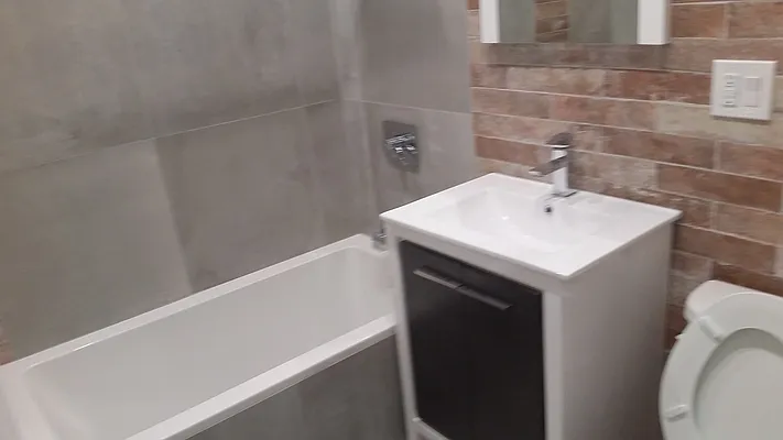 Rented by The Hamilton Group | media 36