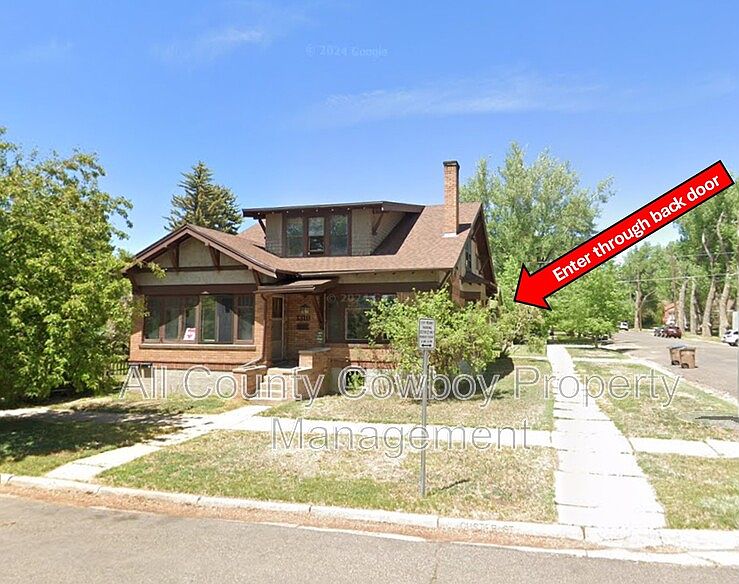 1st image of 1319 Custer St APT 2