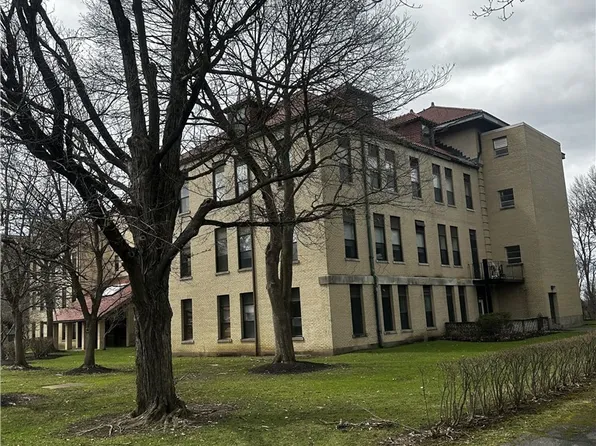 10 Foery Dr APT 105, Utica, NY 13501