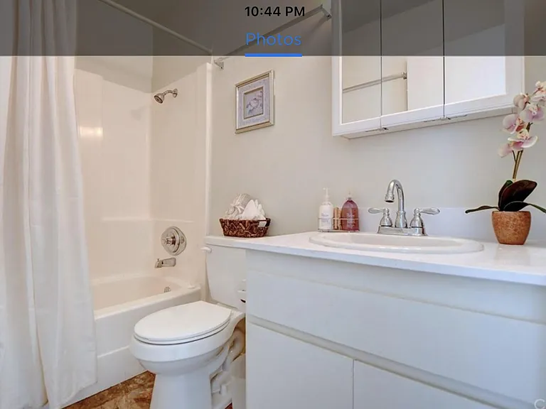 1050 Bascomb Dr — Photo 3