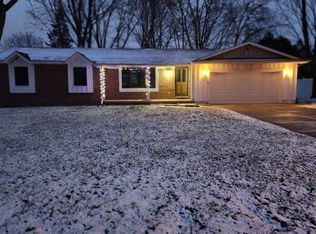 6021 Coventry Dr, Swartz Creek, MI 48473