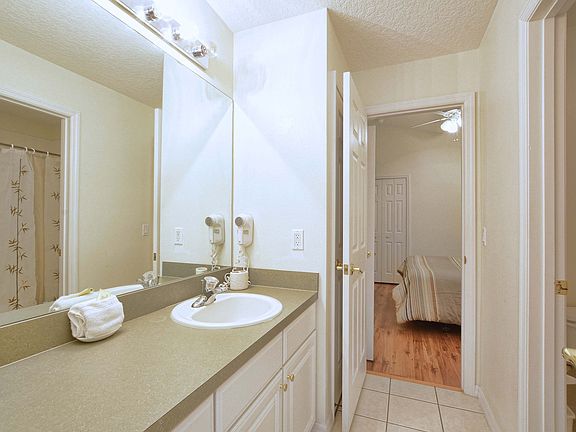 4th image of 4772 Cumbrian Lakes Dr