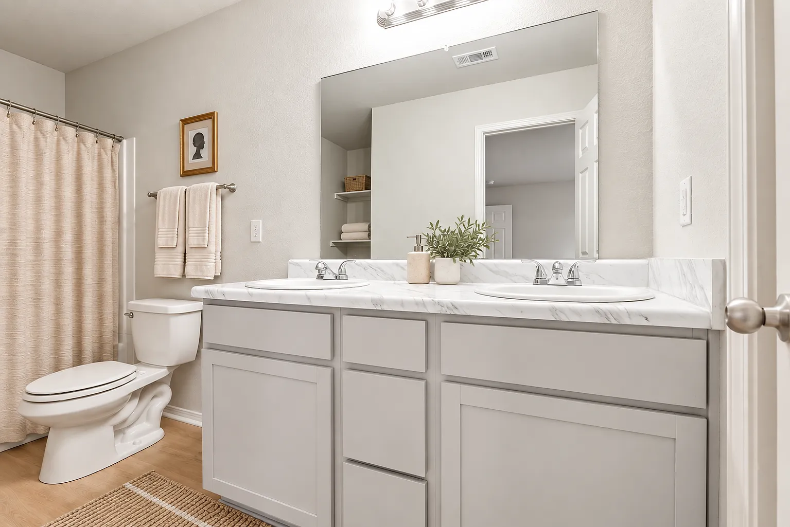 3 bed, 1460 sqft, $1,600 — Photo 4