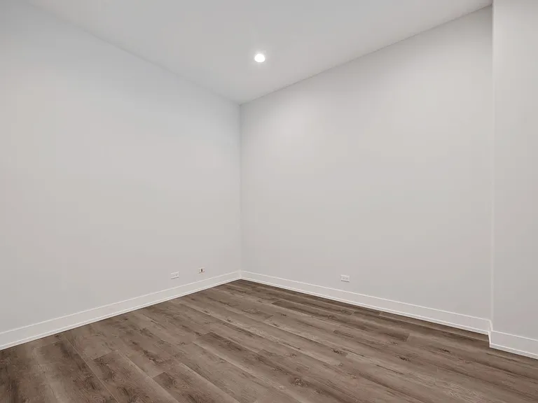 1957 N Fairfield Ave #3A — Photo 15