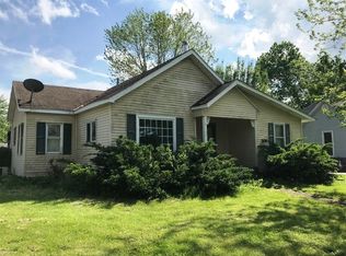 202 W Columbus St, Staunton, IN 47881